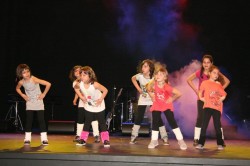 Turma de Dance Kids / Dance Teen no Teatro Cine de Pombal